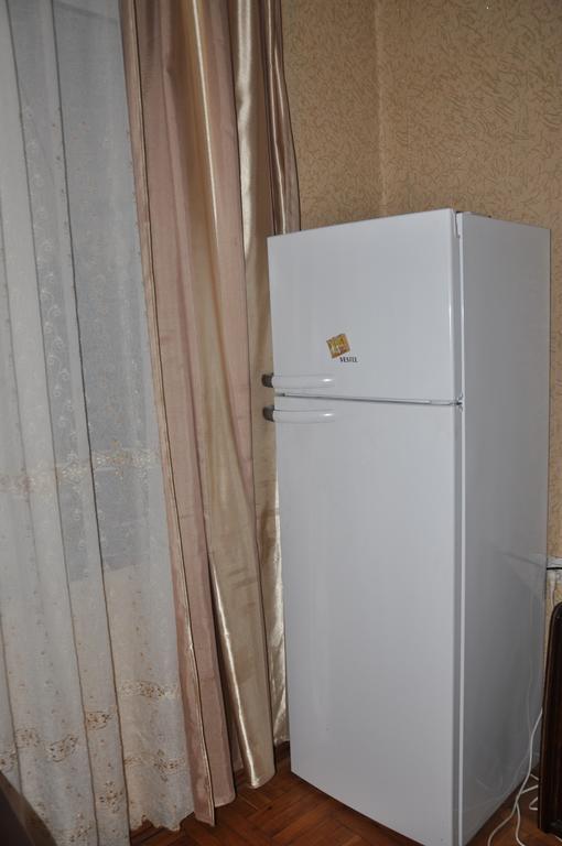 Guest House Racha 安布罗劳里 外观 照片